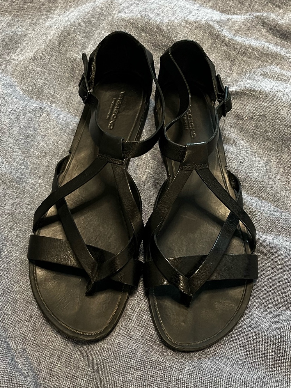 VAGABOND Black Strappy Women's Sandals - Comfort Casual